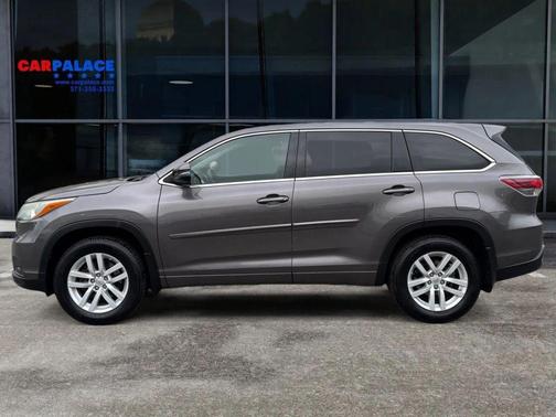 2015 Toyota Highlander LE