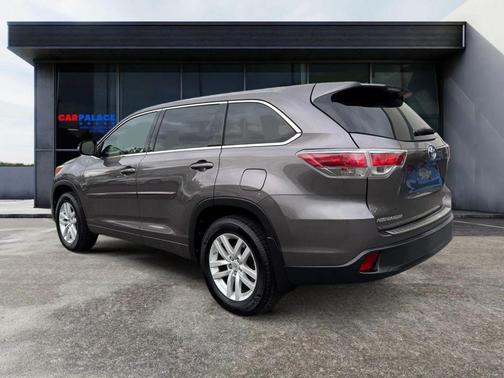 2015 Toyota Highlander LE