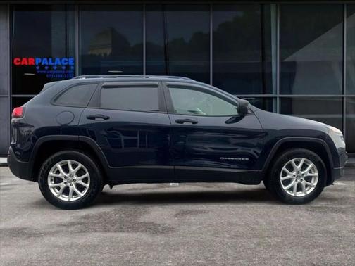 2016 Jeep Cherokee Sport