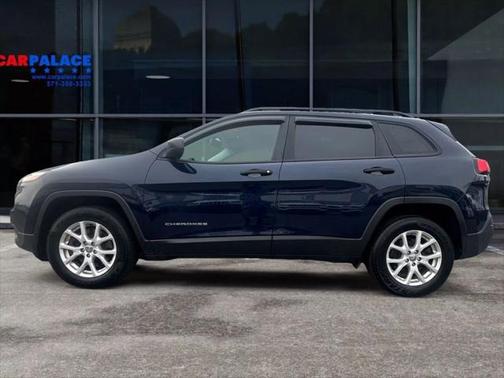 2016 Jeep Cherokee Sport