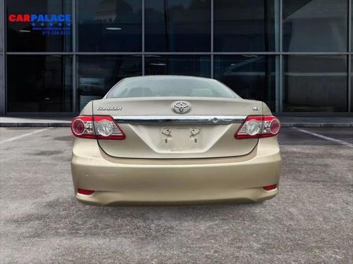 2011 Toyota Corolla LE