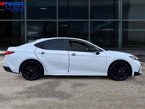 White 2025 Toyota Camry SE