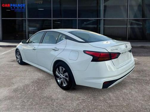 2022 Nissan Altima S FWD