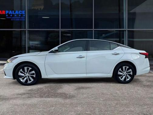 2022 Nissan Altima S FWD