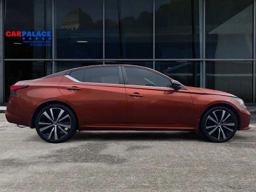 2020 Nissan Altima SR FWD