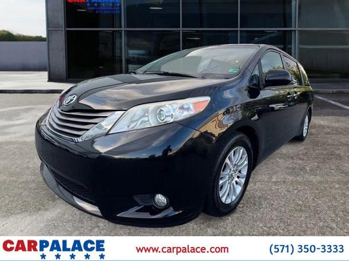 2017 Toyota Sienna XLE