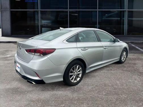 2019 Hyundai SONATA SE