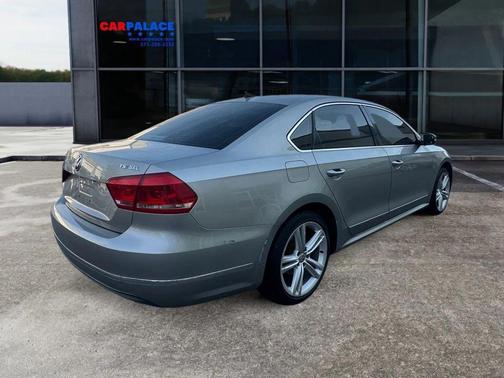 2014 Volkswagen Passat 1.8T Auto SEL Premium