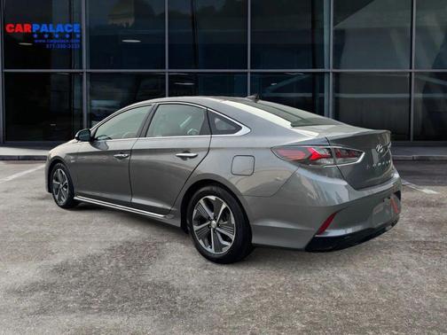 2018 Hyundai SONATA Hybrid Limited