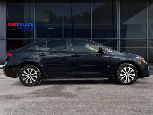 2022 Toyota Corolla Hybrid SE