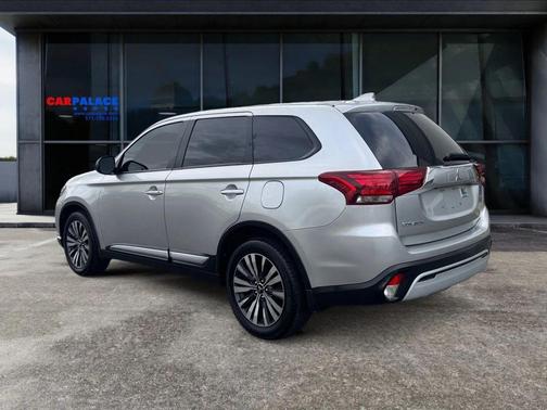 2020 Mitsubishi Outlander SP