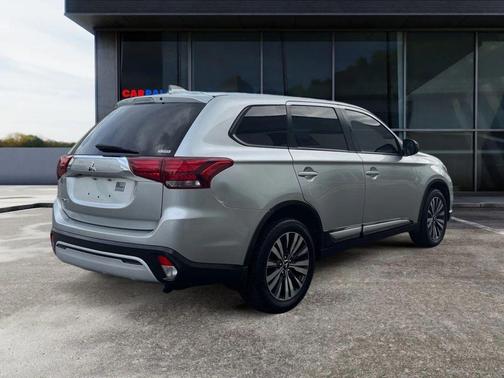 2020 Mitsubishi Outlander SP