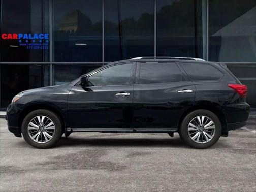2019 Nissan Pathfinder S