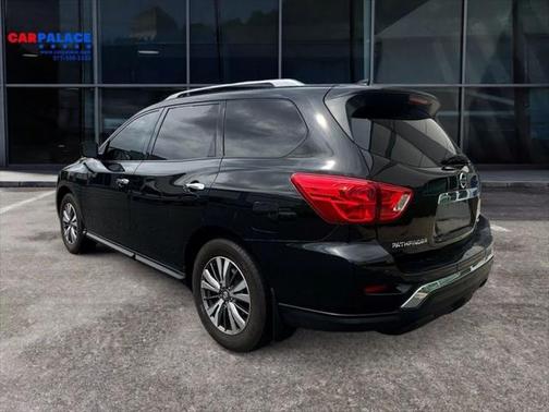 2019 Nissan Pathfinder S