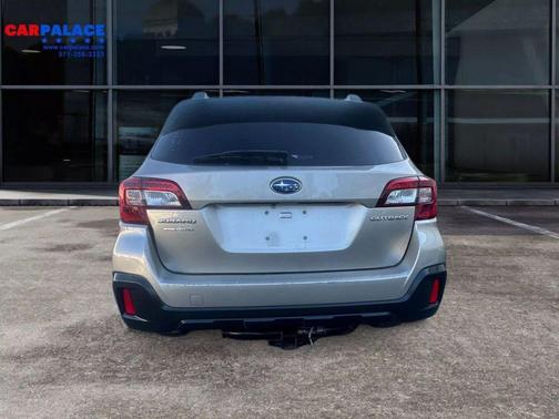 2019 Subaru Outback 2.5i