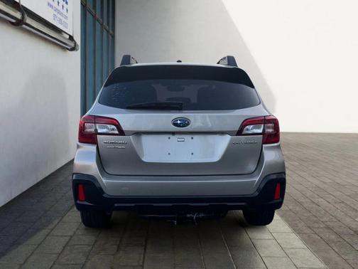 2019 Subaru Outback 2.5i