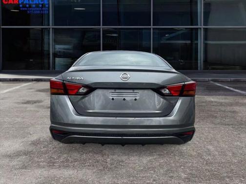 2022 Nissan Altima S FWD