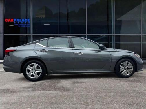 2022 Nissan Altima S FWD