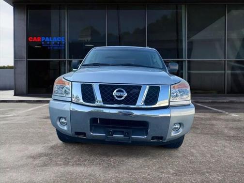 2015 Nissan Titan SV