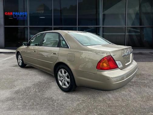 2001 Toyota Avalon XL