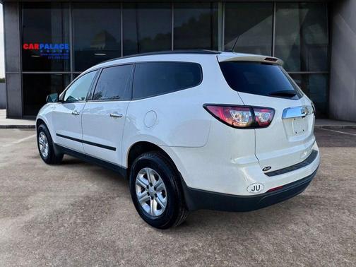 2016 Chevrolet Traverse LS