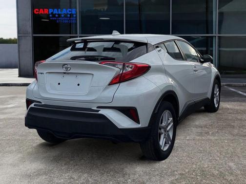 2021 Toyota C-HR LE