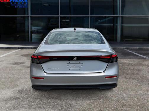 Solar Silver Metallic 2025 Honda Accord SE