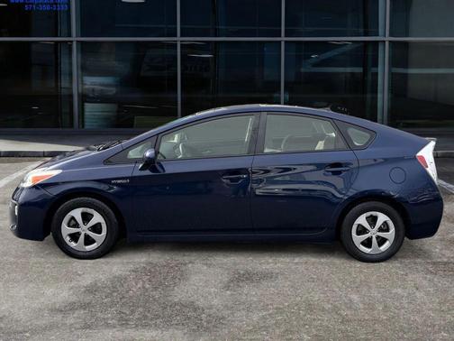 2014 Toyota Prius Three