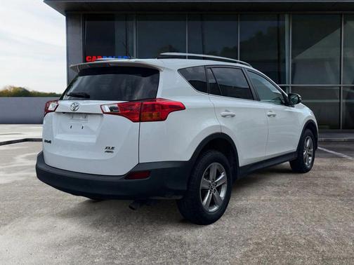 Super White 2015 Toyota RAV4 XLE
