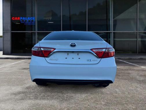 2017 Toyota Camry Hybrid XLE