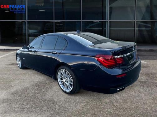 2013 BMW 740 740i Sedan 4D