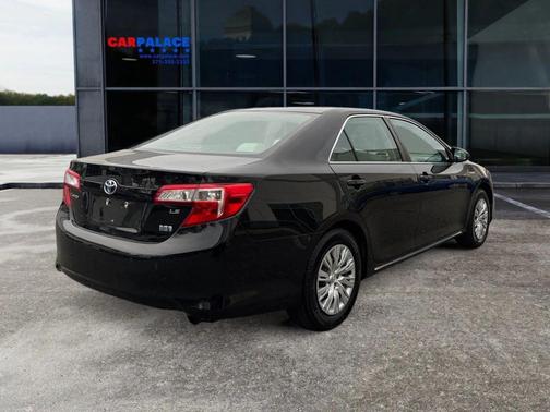 2013 Toyota Camry Hybrid LE