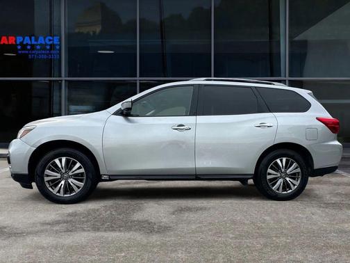 2020 Nissan Pathfinder SL 2WD