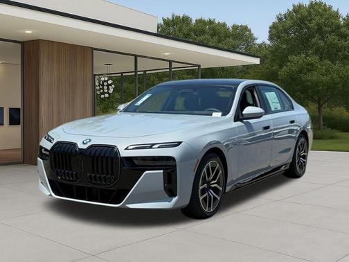 Gray Metallic 2026 BMW i7 XDrive60
