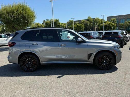 Gray Metallic 2026 BMW X5 sDrive40i