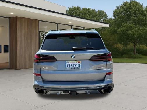 Gray Metallic 2026 BMW X5 sDrive40i