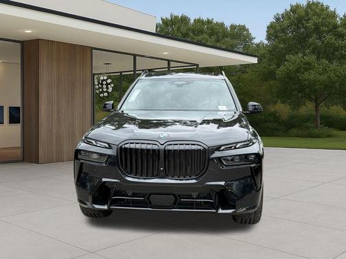 Black Sapphire Metallic 2026 BMW X7 xDrive40i
