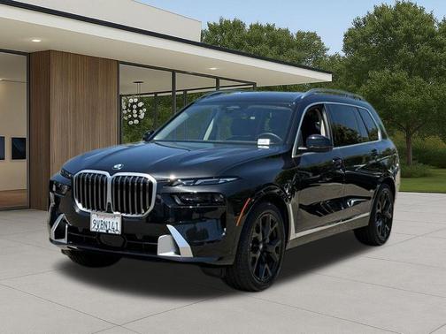 Black Sapphire Metallic 2026 BMW X7 xDrive40i