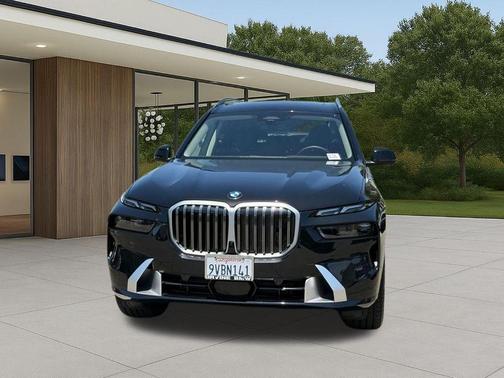 Black Sapphire Metallic 2026 BMW X7 xDrive40i