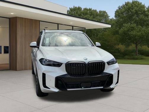 Mineral White Metallic 2026 BMW X5 PHEV xDrive50e