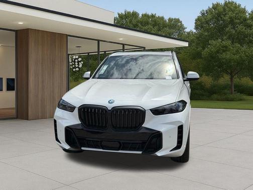Mineral White Metallic 2026 BMW X5 PHEV xDrive50e