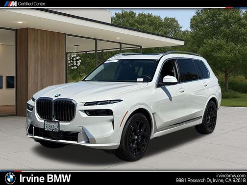 Mineral White Metallic 2026 BMW X7 xDrive40i