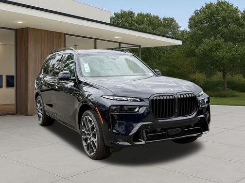 Carbon Black Metallic 2026 BMW X7 xDrive40i