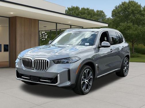 Gray Metallic 2026 BMW X5 xDrive40i