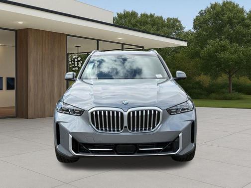 Gray Metallic 2026 BMW X5 xDrive40i