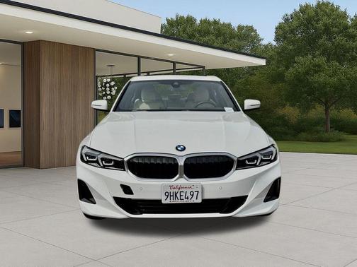 Alpine White 2023 BMW 330 i
