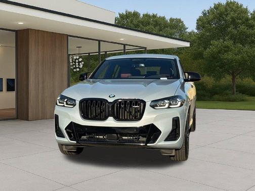 Gray Metallic 2025 BMW X4 M40i