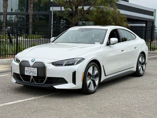 Mineral White Metallic 2025 BMW i4 Gran Coupe eDrive40