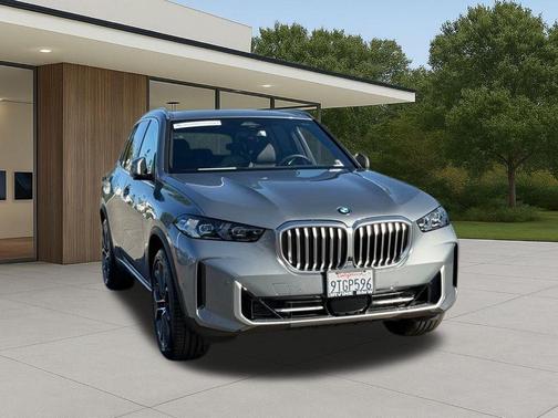 Gray Metallic 2026 BMW X5 xDrive40i