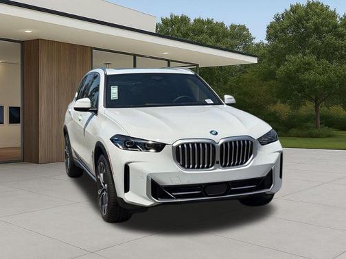 Alpine White 2026 BMW X5 PHEV xDrive50e